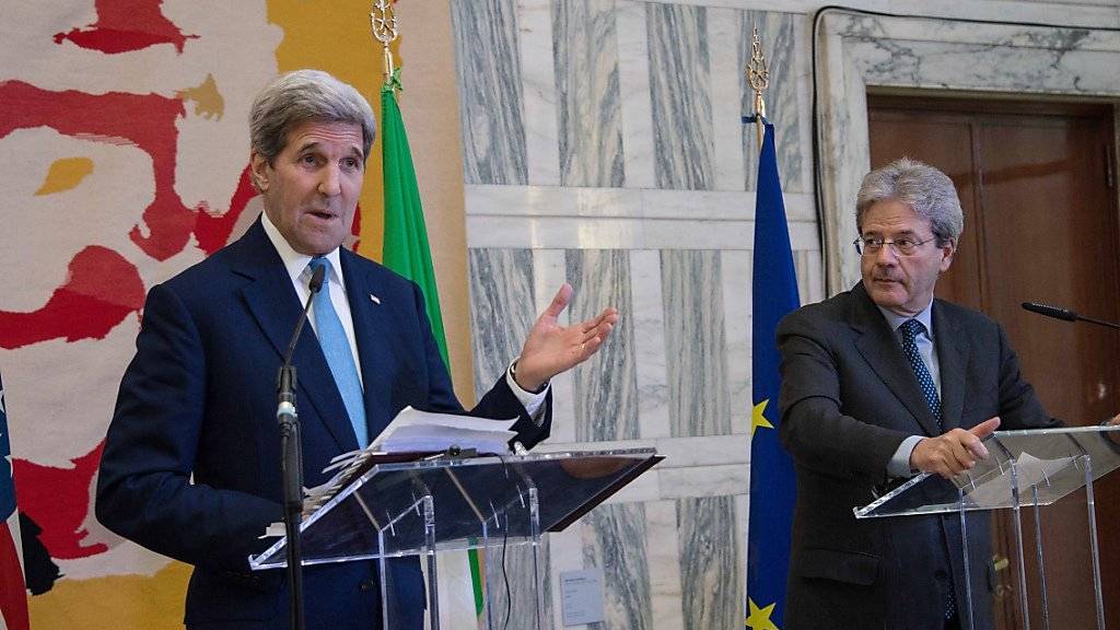 Kerry und Gentiloni leiteten das Treffen gemeinsam. Kerry machte den syrischen Machthaber Baschar al-Assad für die Ausbreitung der IS-Miliz in der Region massgeblich verantwortlich.