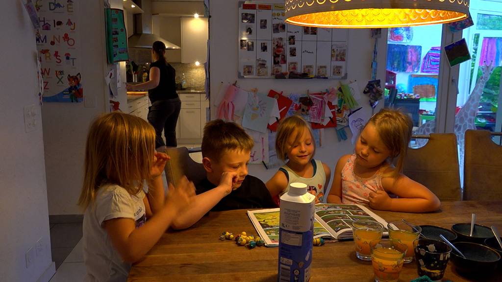 Drillingsmami: Alltag einer Grossfamilie