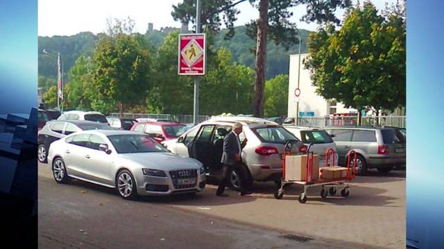 Einkaufstourismus-Verteufler Borer beim Shopping ennet der Grenze erwischt