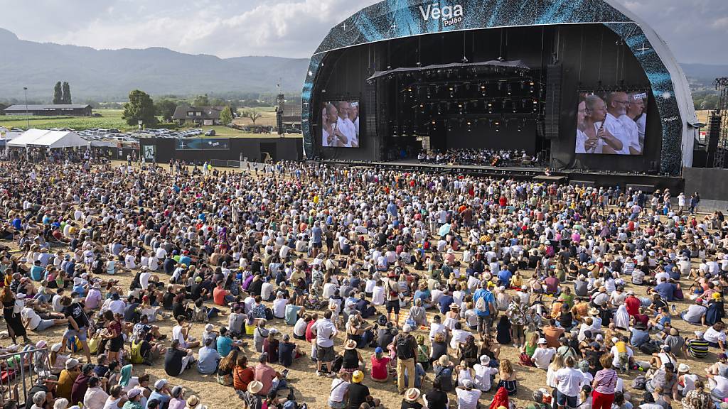Festivals wie das Paléo warnen ihr Publikum vor überteuerten Tickets, die auf dem grauen Markt verkauft werden. Betrügerische Angebote sollten angezeigt werden, so der Appell. (Archivbild)