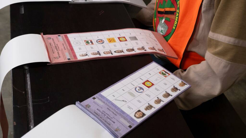 Kupferproduzent Sambia wählt Präsidenten und Parlament