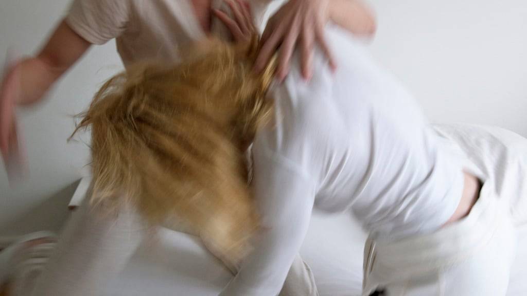 Das diskutierte kantonale Bedrohungsmanagement soll insbesondere die Gefahr von häuslicher Gewalt erkennen und solche Taten verhindern. (Symbolbild, gestellt)