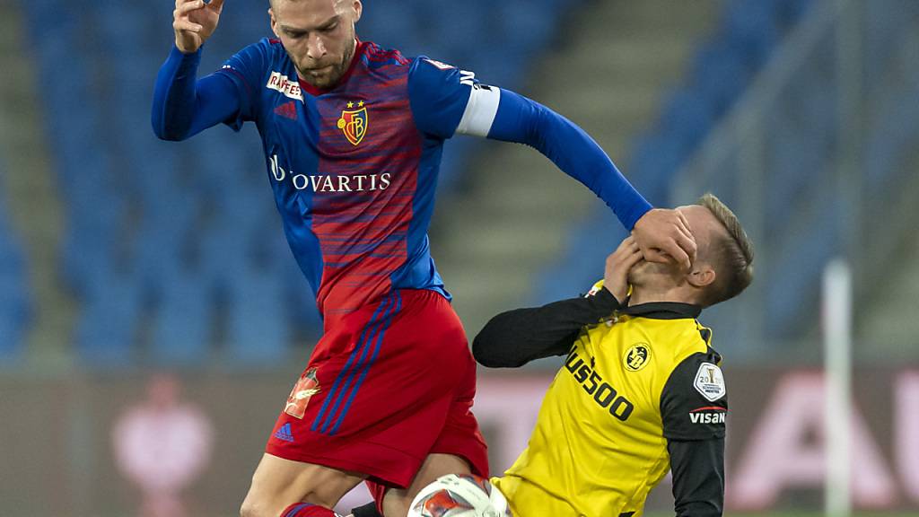 Gegen Meister YB wehrte sich der FC Basel mit seinem neuen Captain Pajtim Kasami mit Füssen - wenn nötig aber auch mit Händen