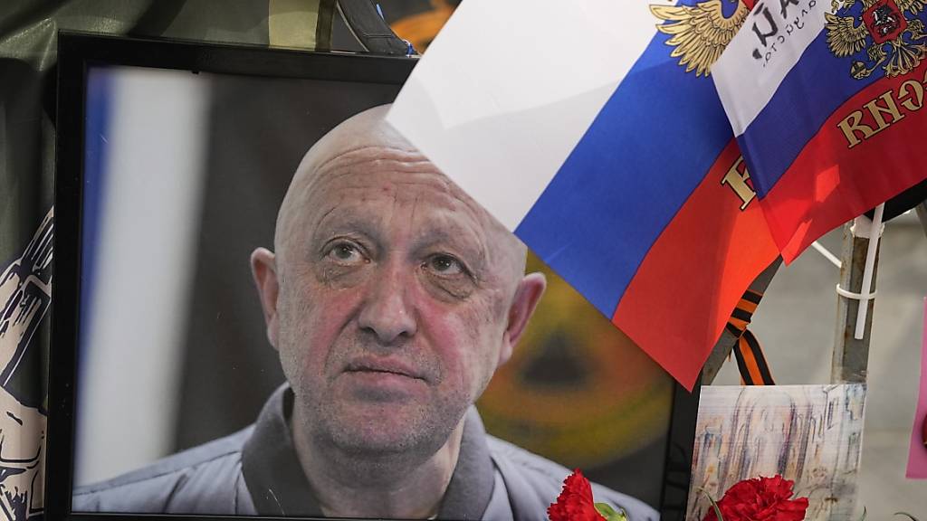 Der Tod des Chefs der Söldnertruppe Wagner, Jewgeni Prigoschin, ist nun offiziell bestätigt. Foto: Alexander Zemlianichenko/AP/dpa