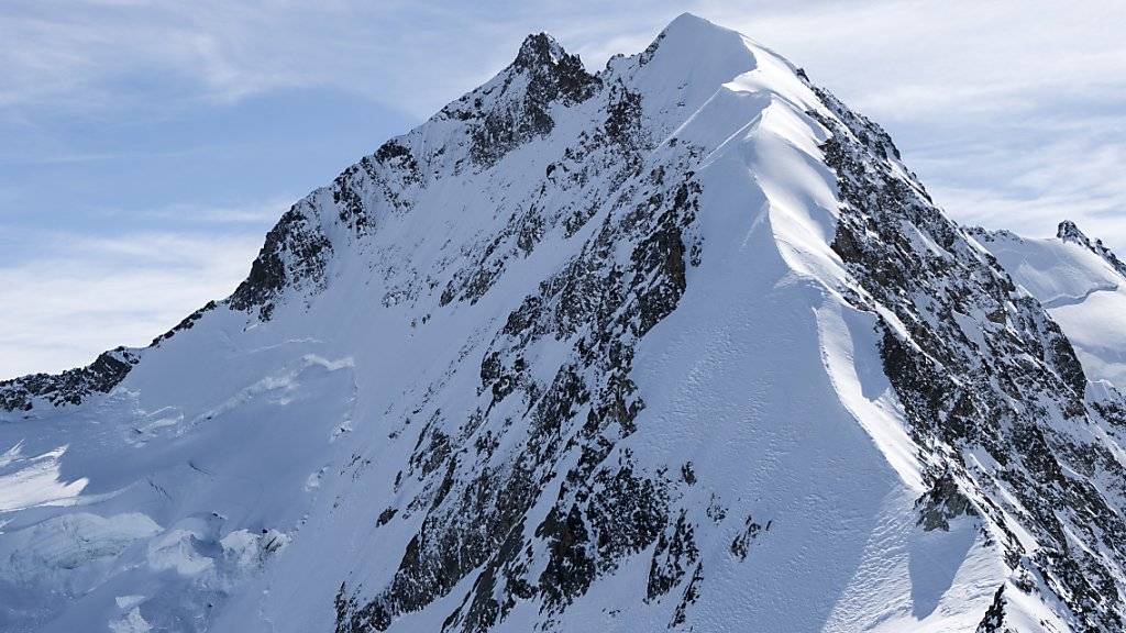 Beim Abstieg vom Piz Bernina haben sich am Samstag zwei Bergsteiger verlaufen.