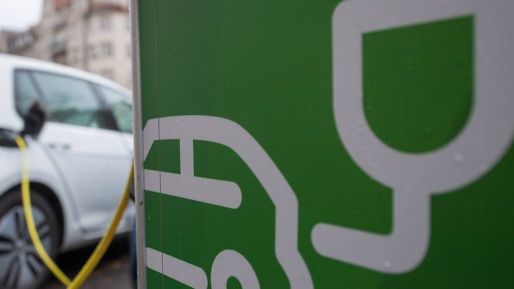 Einer von vier in Kalifornien gekauften Neuwagen ist ein Elektro- oder Hybrid-Fahrzeug. (Archivbild aus Deutschland)