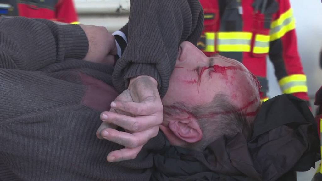 Rettungsübung im Lötschberg-Basistunnel