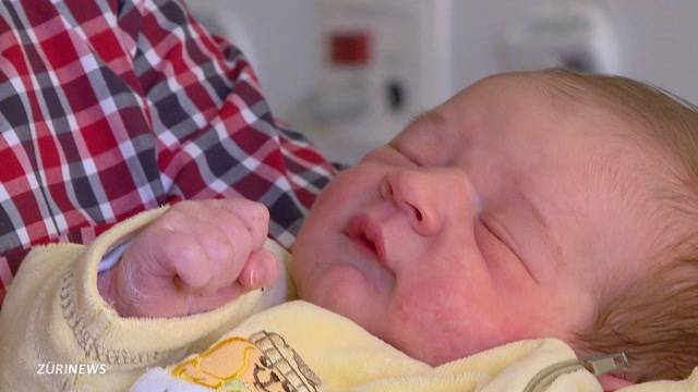 Neujahrsbaby Aron erblickt Licht der Welt