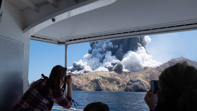 Dutzend Tote bei Vulkanausbruch in Neuseeland