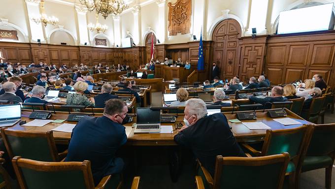 Auch Lettlands Parlament fordert Flugverbotszone über der Ukraine