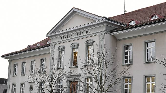 Staatsverweigerer muss sich in Bülach vor Gericht verantworten