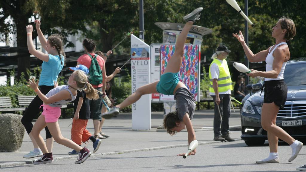 Fliegende Bälle oder Kamelreiten – das Züri-Wochenende wird sportlich