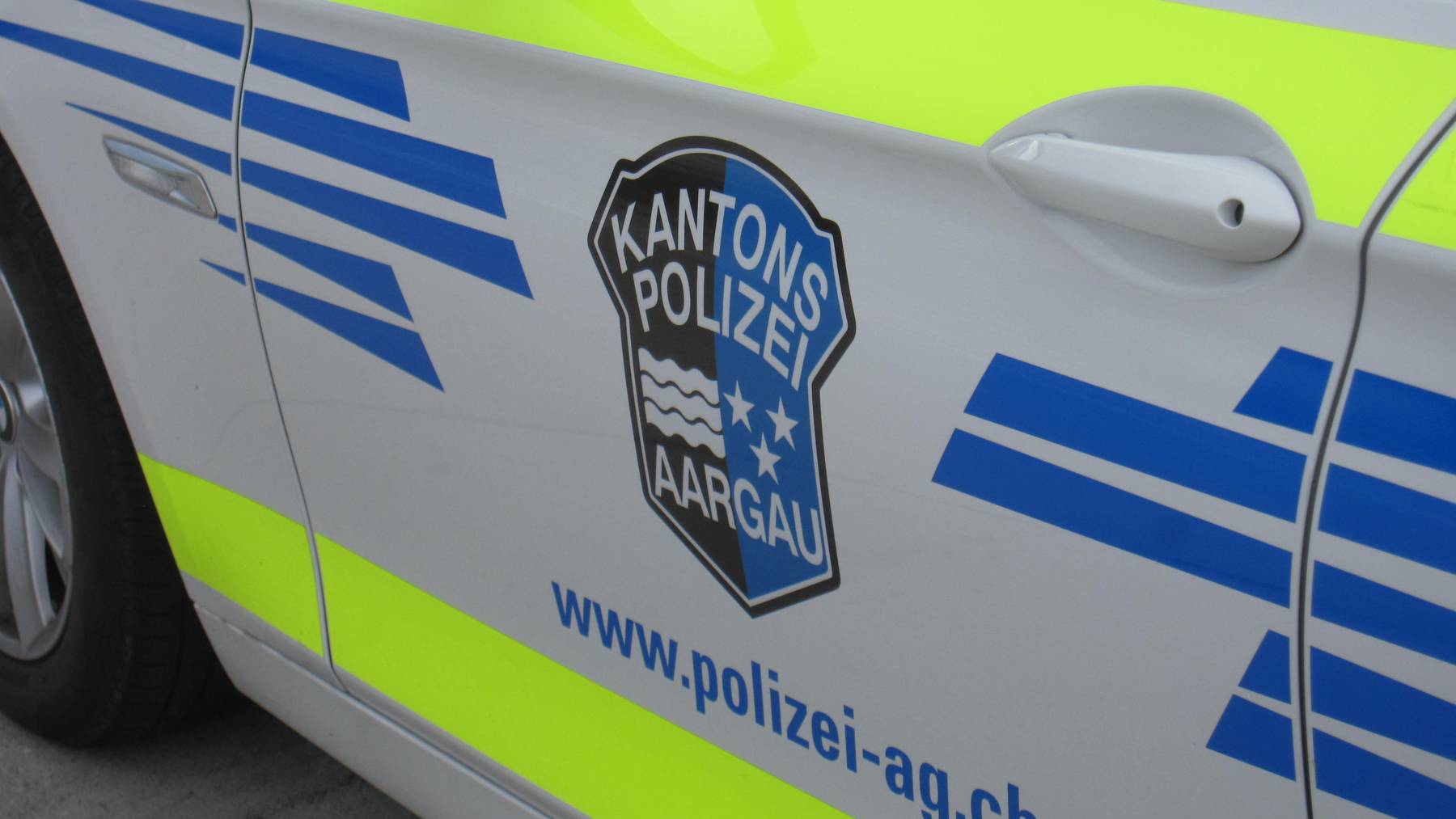 Kantonspolizei Aargau Logo Fahrzeug Polizeiauto
