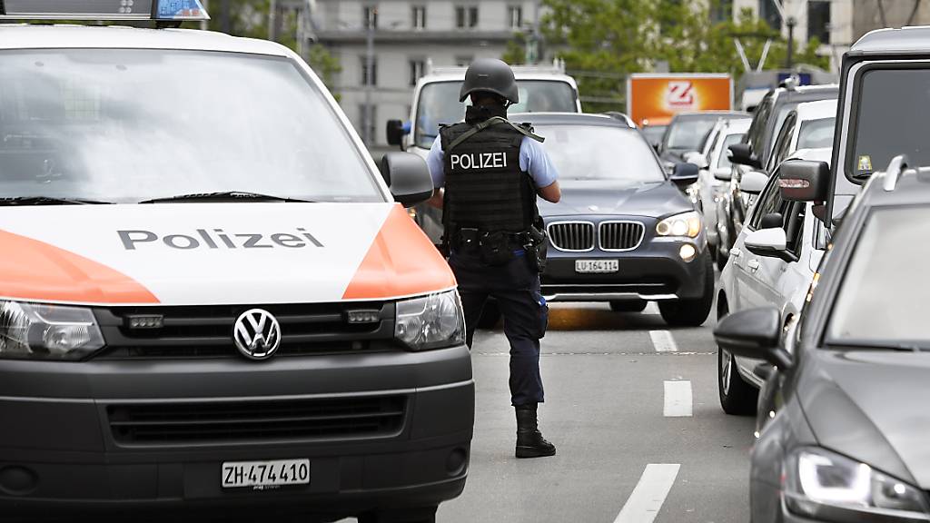 Der Zürcher Gemeinderat hat am Mittwochabend für die Stadtpolizei nur 9 statt 17 neue Frontstellen bewilligt. (Symbobild)