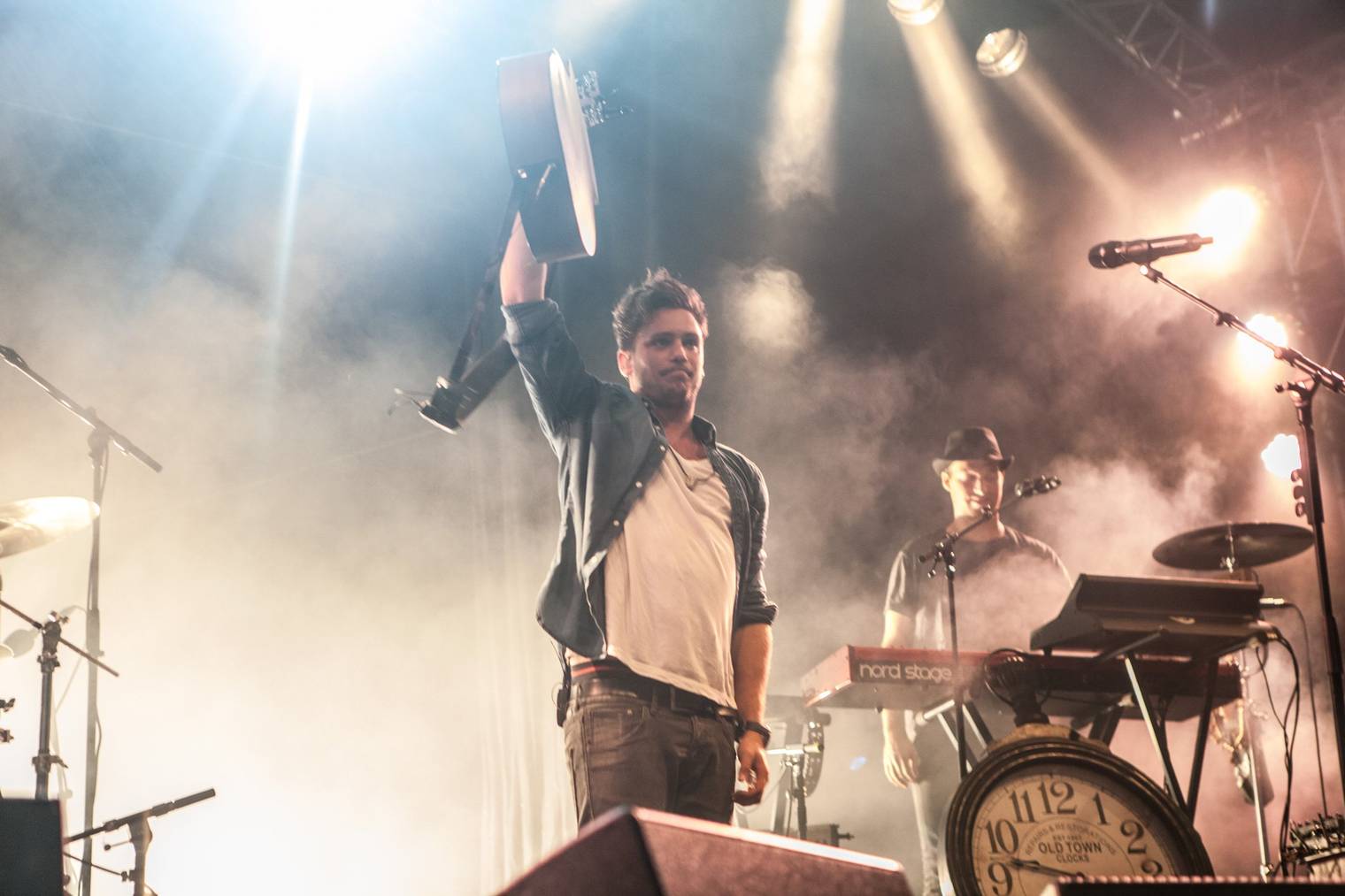 28.06.2014: Bastian Baker am Luzerner Fest