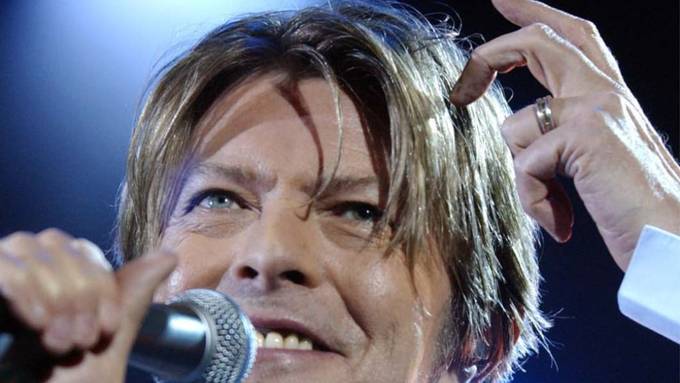 Handgeschriebene Texte zu zwei Bowie-Songs werden versteigert