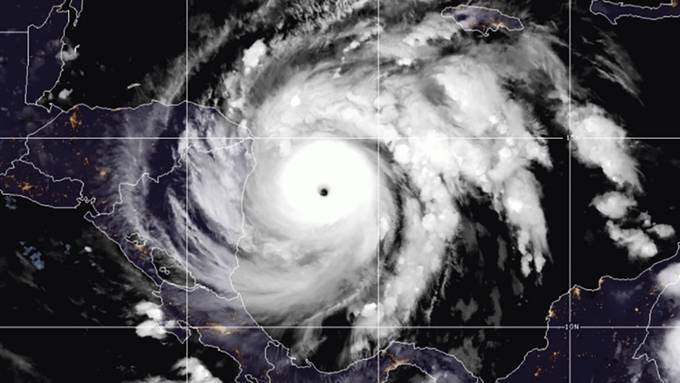 Hurrikan «Iota» erreicht höchste Gefahrenstufe