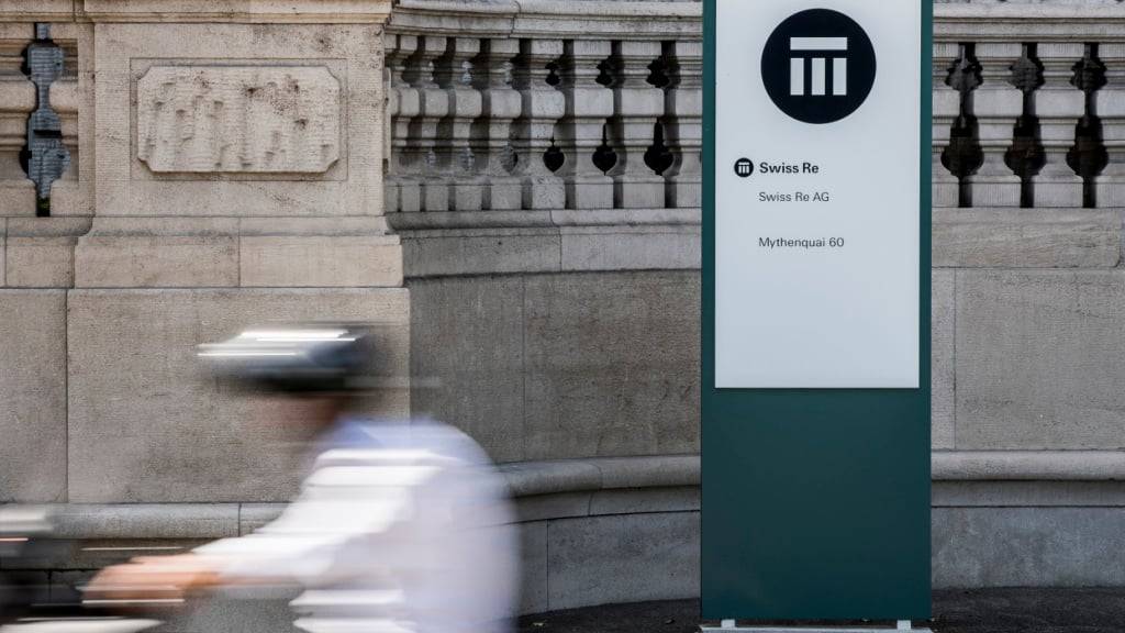 Der Rückversicherer Swiss Re hat im zweiten und dritten Quartal von geringen Naturkatastrophenschäden als im ersten Quartal profitiert. (Archivbild)