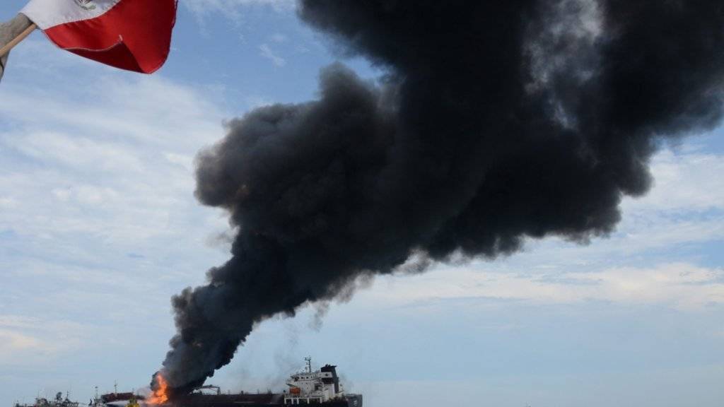 Die Lage nach dem Unfall auf dem Öltanker im Golf von Mexiko ist nach Angaben des Betreibers unter Kontrolle. Es werde kein Öl auslaufen.
