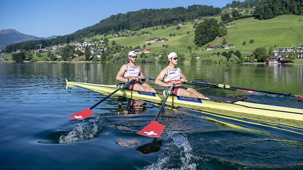 Roman Röösli (rechts) und Barnabé Delarze können endlich wieder auf dem Wasser trainieren