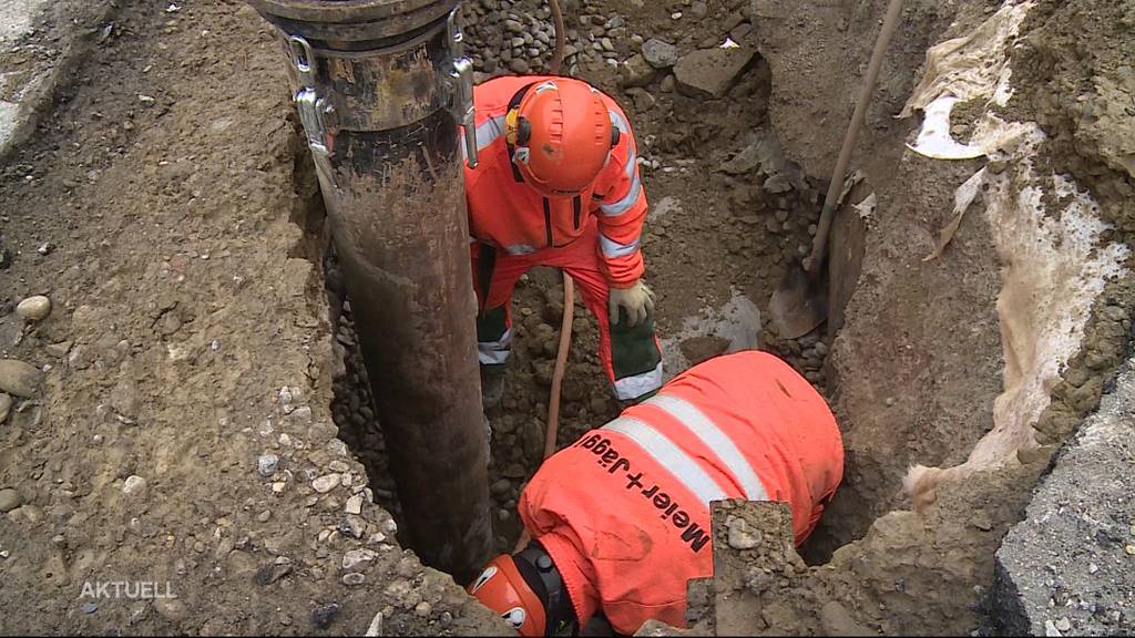 Wegen einer Bau-Panne: Stromausfall an der Bahnhofstrasse in Suhr