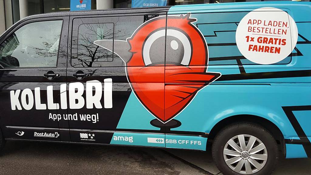 Mit fünf solchen Kleinbussen testete PostAuto ein neues Mobilitätsangebot in der Region Brugg AG. Fazit: Es funktioniert, aber das Geld fehlt.