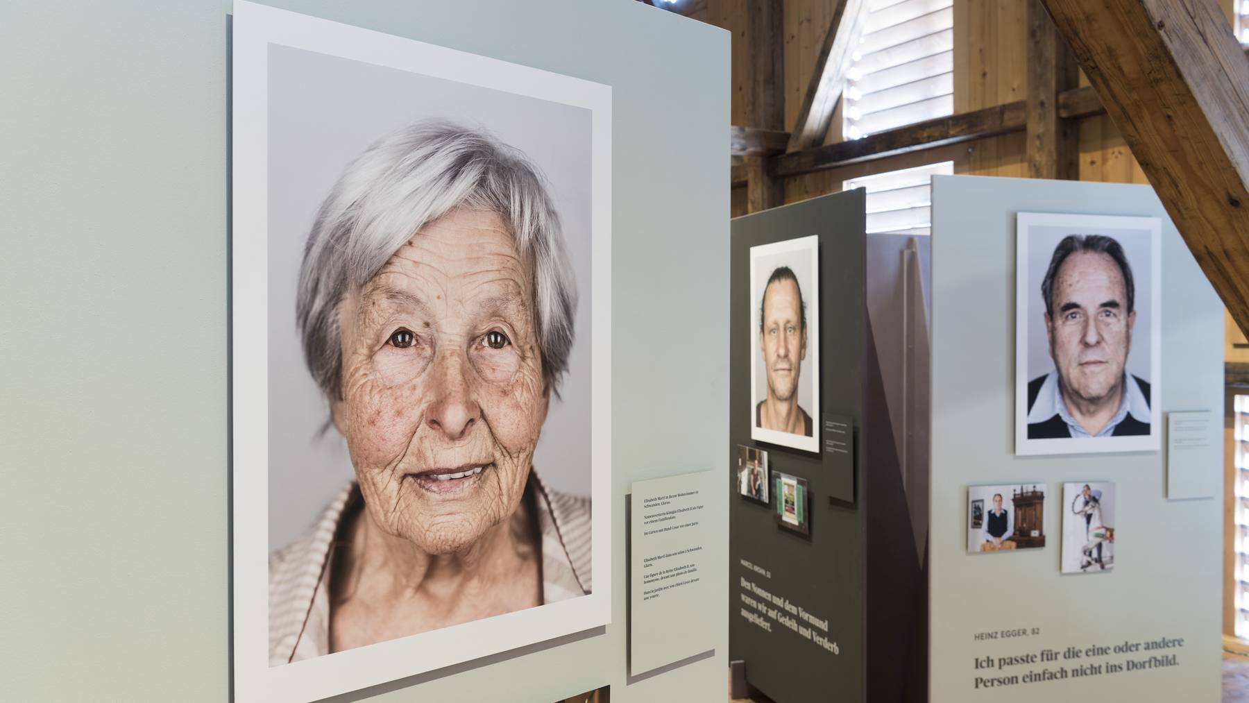 Eine Ausstellung erinnert an die Opfer fürsorgerischer Zwangsmassnahmen.