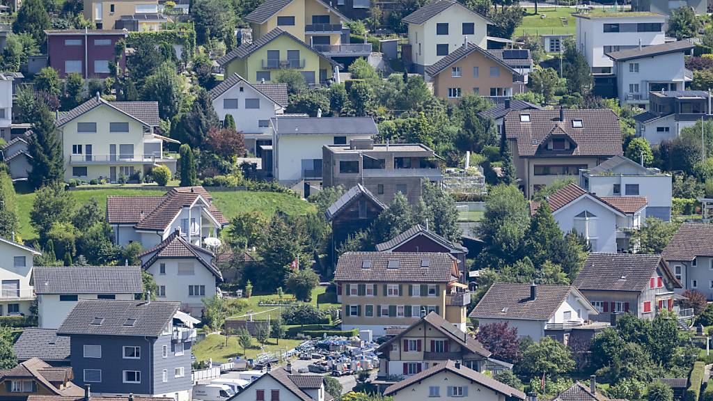 Zahl der ausgeschriebenen Einfamilienhäuser steigt in der Schweiz