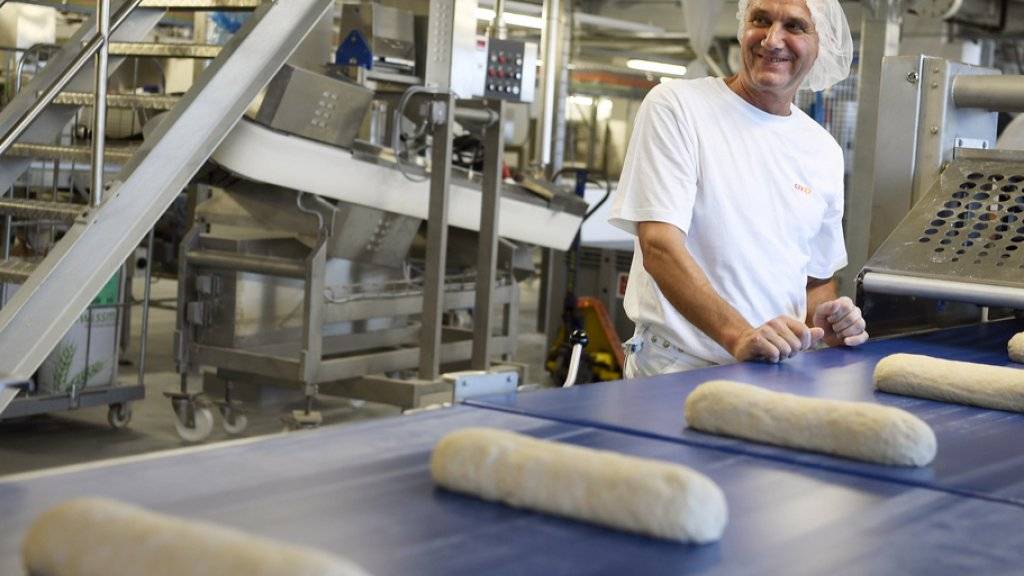 Zum am Mittwoch eröffneten neuen Verteilzentrum von Coop in Schafisheim AG gehört die grösste Bäckerei der Schweiz.