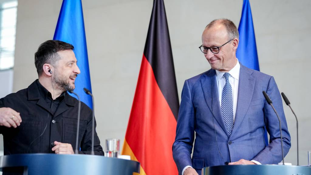 Wolodymyr Selenskyj und Friedrich Merz in Berlin. Foto: Kay Nietfeld/dpa