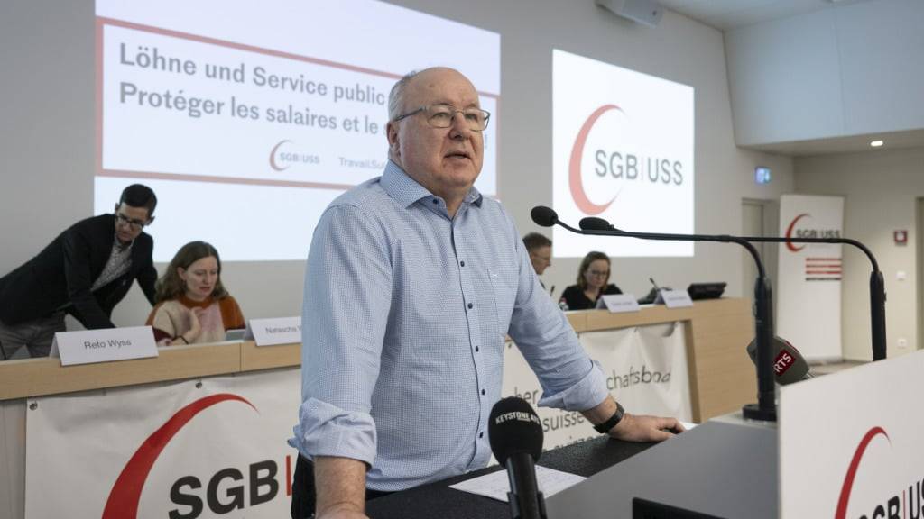 Stellt die Lohnforderungen für 2026 vor: Pierre-Yves Maillard, Präsident des Gewerkschaftsbundes und Ständerat (SP/VD). (Archivbild)