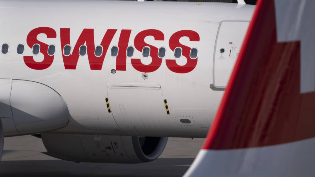 Hoher Wettbewerbsdruck, steigende Kosten und fehlende Ressourcen haben das Wachstum der Swiss behindert. Die Fluggesellschaft musste einen Ergebnisrückgang hinnehmen, wie sie am Freitag mitteilte. (Archivbild)