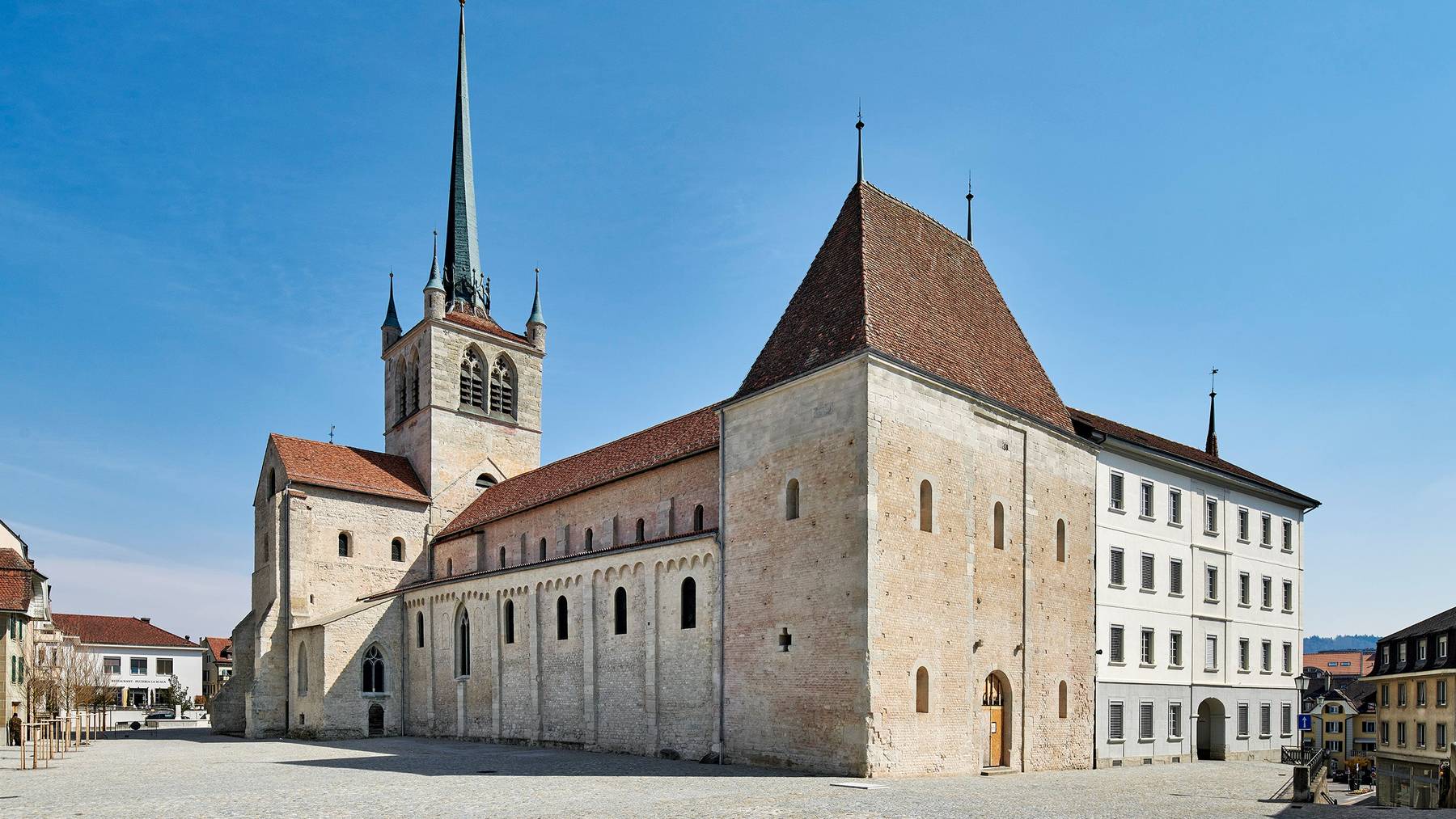 Die Abtei von Payerne (VD) ist die grösste romanische Kirche der Schweiz.