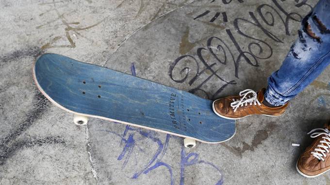 Mann in Luzern mit Skateboard schwer verunfallt