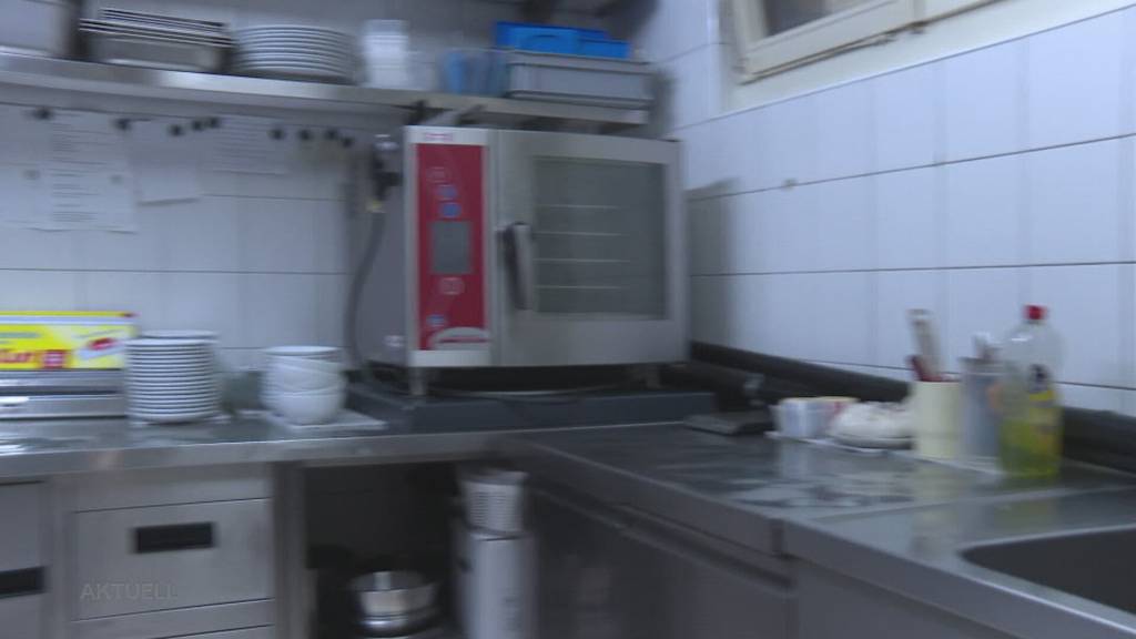 Verdorbene Esswaren Wolfwil: Chef vom Restaurant «Kaffee Zentrum» erklärt Missstände vor Gericht