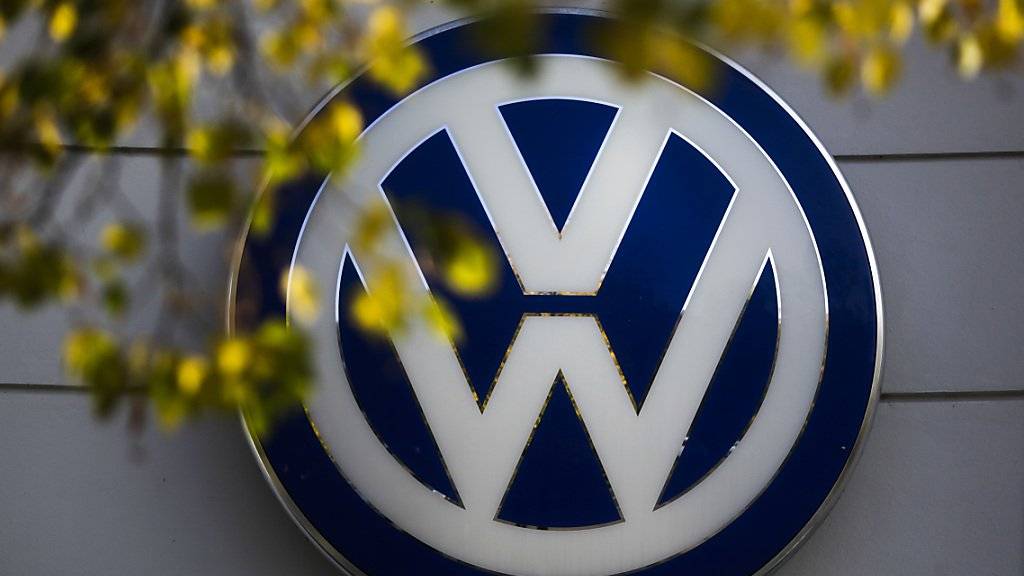 Volkswagen und die US-Behörden haben sich im Abgas-Skandal grundsätzlich geeinigt. Ob ein Deal in den USA sich anschliessend auf die Situation in Europa mit etwa 8,5 Millionen Fahrzeugen übertragen liesse, gilt jedoch als fraglich (Archiv).