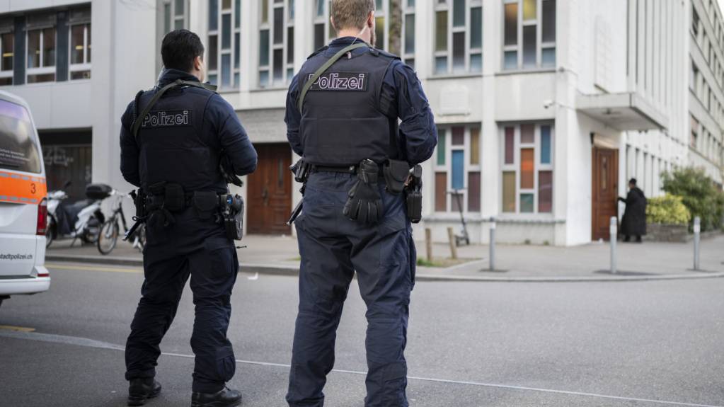 Ein damals 15-Jähriger versuchte am 2. März 2024 in Zürich Juden zu töten. Gegen seine Verurteilung geht er nun weiter vor. (Symbolbild)