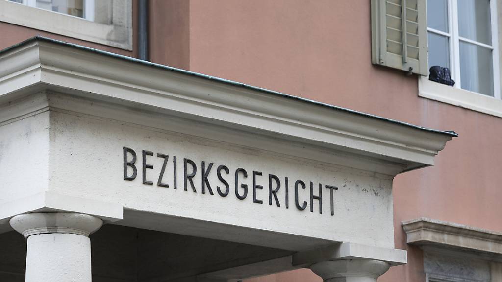 Die Aargauer Bezirksgerichte - hier jenes in Aarau - nahmen 2021 am meisten neue Fälle entgegen. (Archivbild)