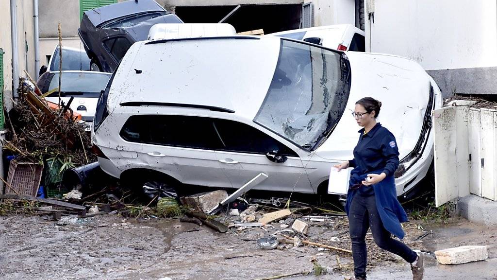 Unwetter und Überschwemmungen habe zahlreiche Ortschaften auf Mallorca heimgesucht und mindestens zehn Todesopfer gefordert.