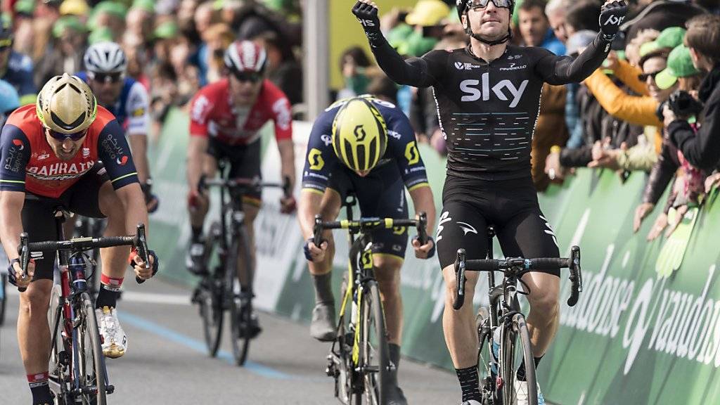 Zweiter italienischer Etappensieg an der 71. Tour de Romandie: Grosse Erleichterung bei Elia Viviani nach seinem Sprintsieg in Payerne
