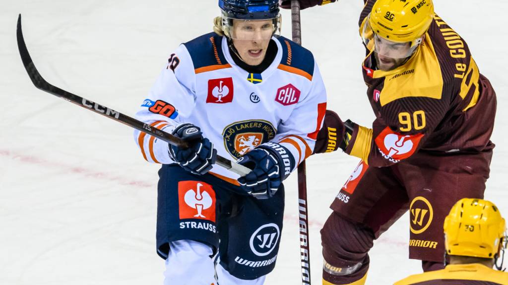 Der schwedische Angreifer Marcus Sylvegard (links) spielt ab kommender Saison für den EHC Biel