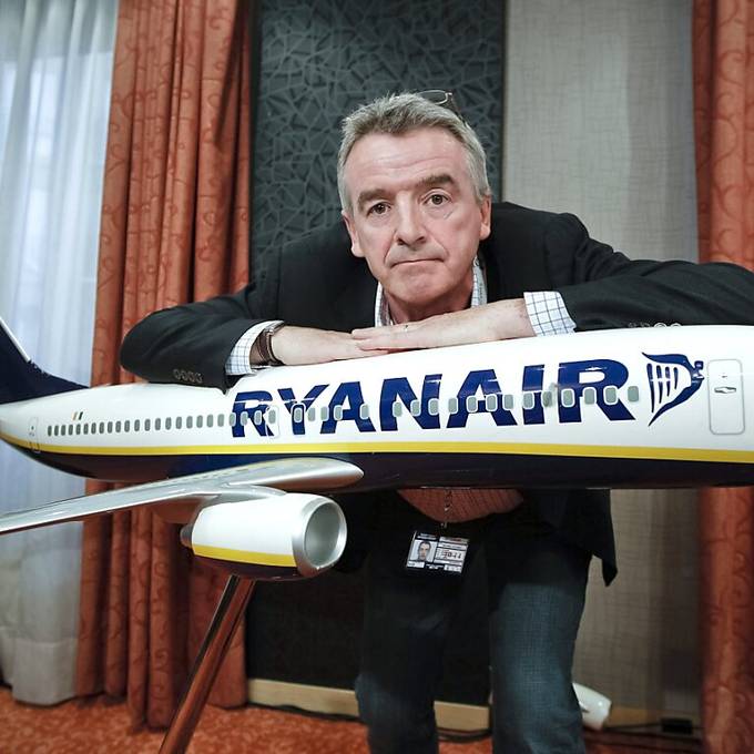 Gewalt in Flugzeugen: Ryanair-Chef will Getränke-Limit