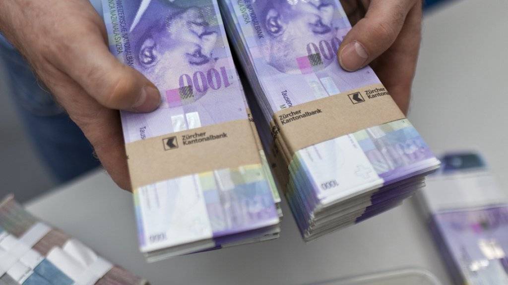 Laut dem Bundesrat werden 1000-Franken-Noten vor allem als Zahlungsmittel verwendet. (Archiv)