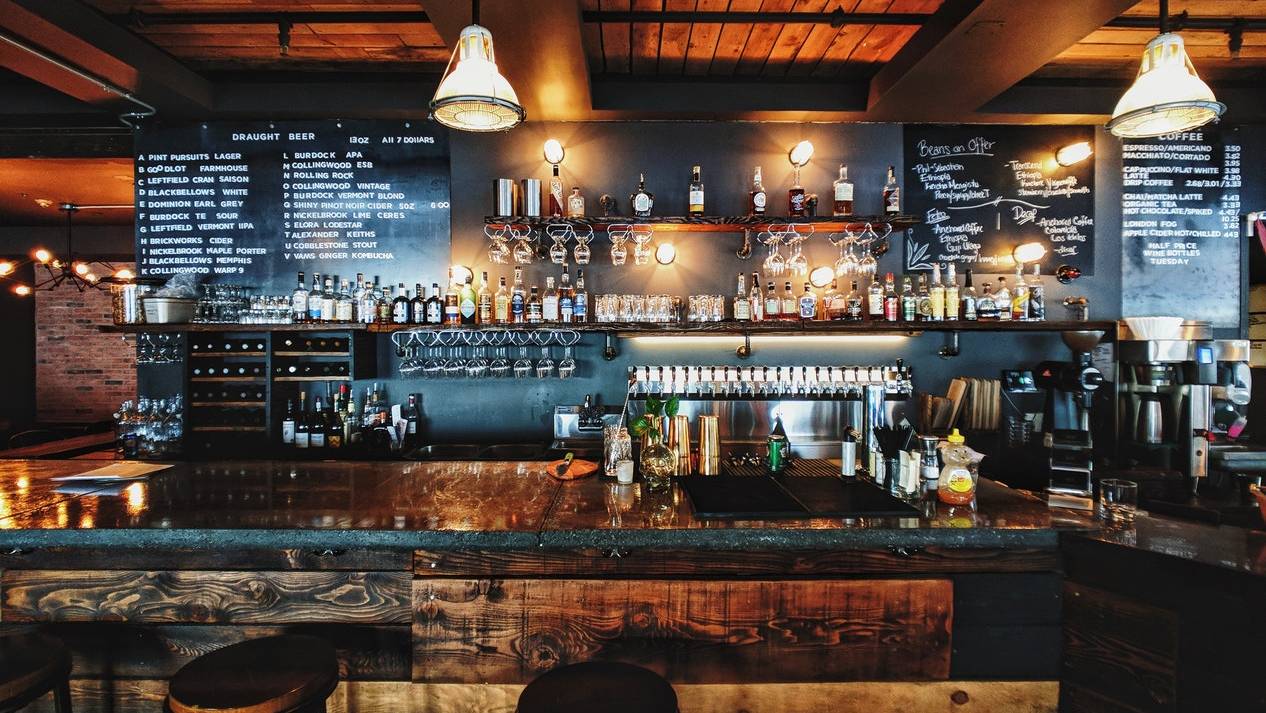 bars und cocktailbars in zurich radio 24