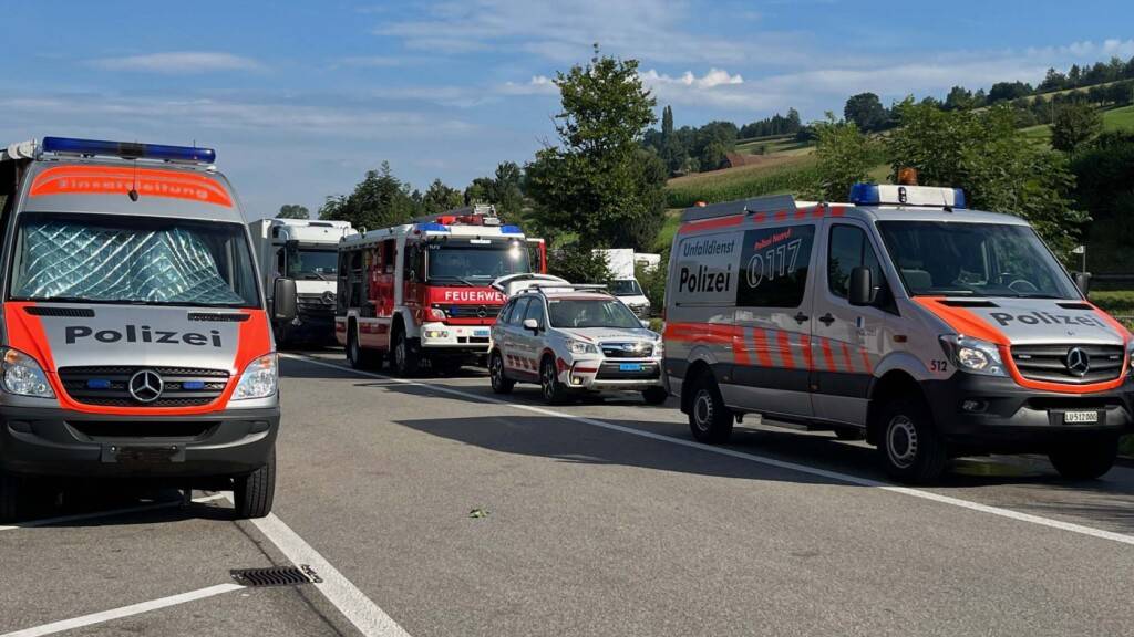 Ein Todesopfer nach Unfall auf A2 bei Eich LU