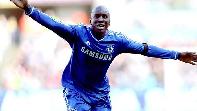 Lugano holt Demba Ba