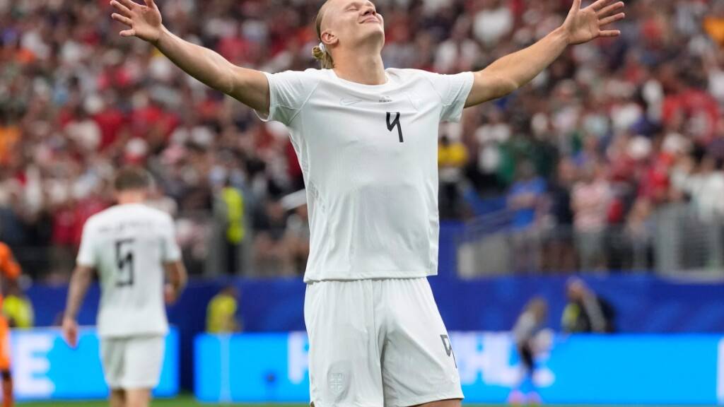 Norwegen steht dank Haaland im Achtelfinal