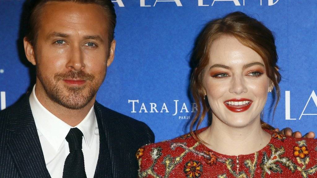 Ryan Gosling (l) und Emma Stone spielen die Hauptrollen im Golden-Globe-Renner «La La Land». (Archiv)
