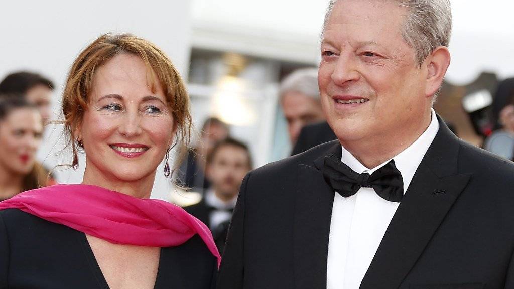 Der frühere US-Vizepräsident Al Gore und die frühere französische Umweltministerin Ségolène Royal am Montag in Cannes. Gore äusserte sich zuversichtlich, dass US-Präsident Donald Trump klimapolitisch zur Vernunft kommen werde.