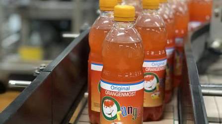 Wir bringen Orangenmost vorbei